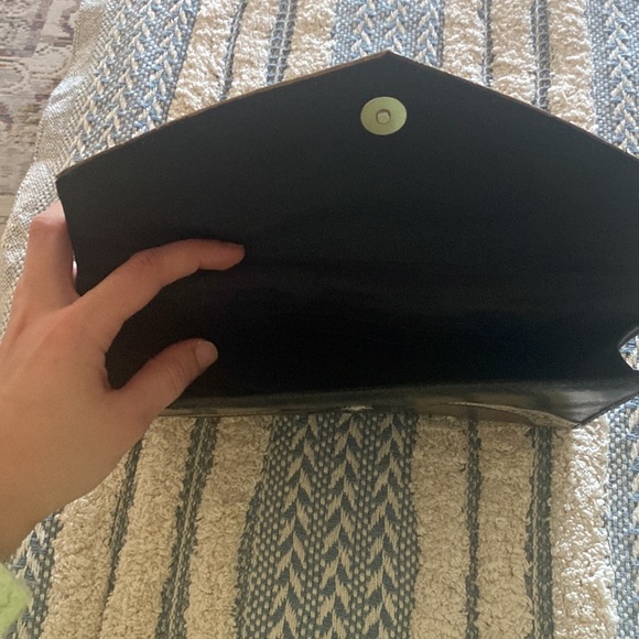 Snake print clutch - Picture 3 of 4